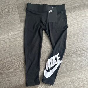 NWT NEW Girls Size 6 NIKE Leggings black with White LOGO